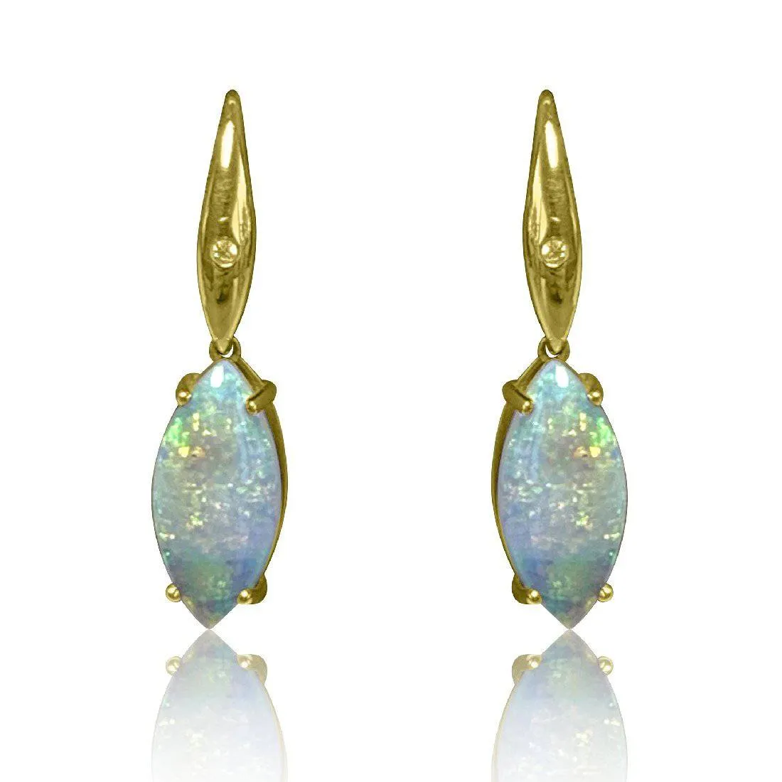 14kt Yellow Gold Opal dangling earrings