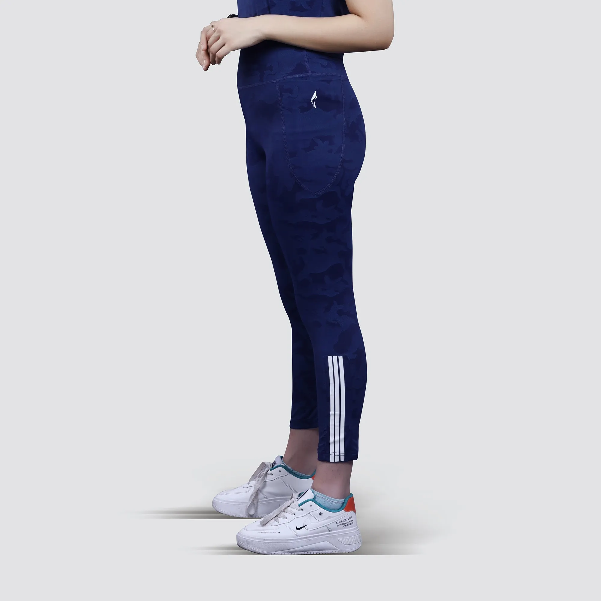 Women's Camo Workout Pants, High-Waisted Stretchable Yoga Leggings - Blue
